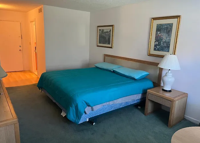 Grand Lake Hotel