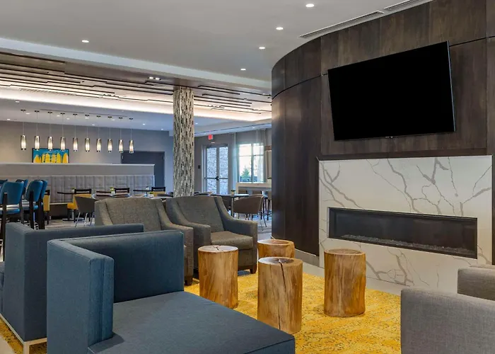 Cambria Hotel Manchester South Windsor