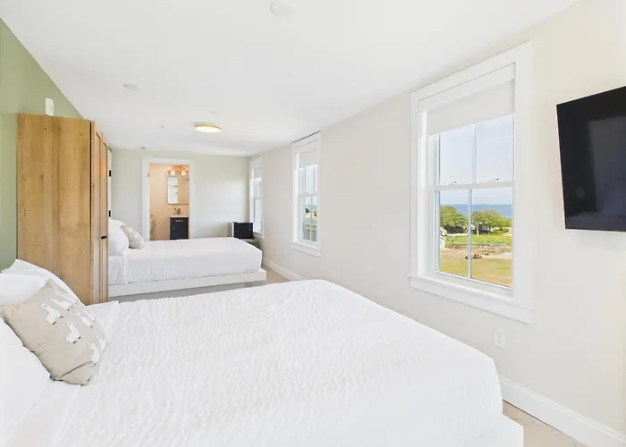 1661 Resort